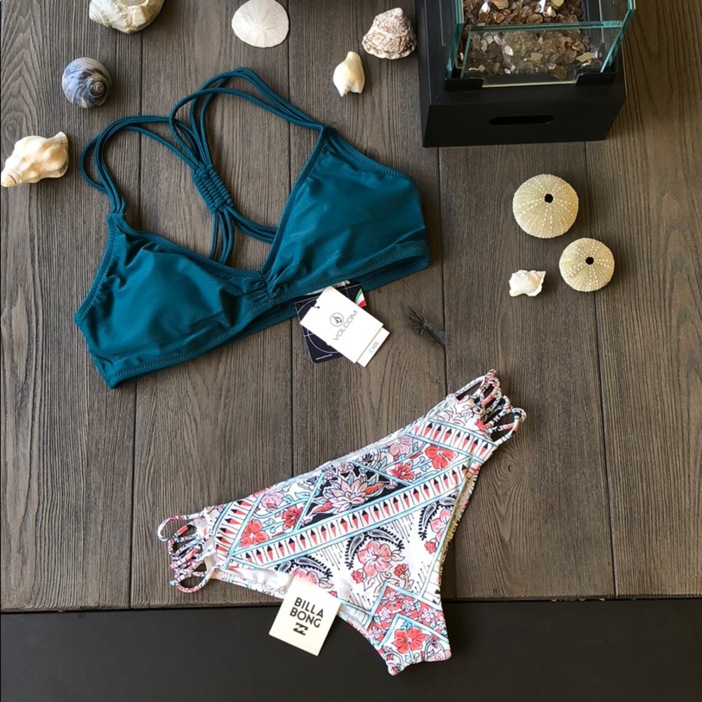 Volcom Bikini - Picture 4 of 8